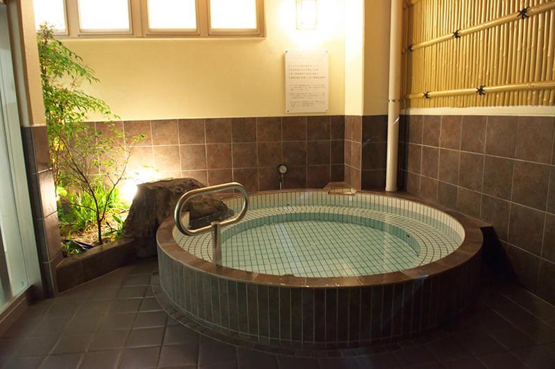 Owl Nippori Kapselhotel *